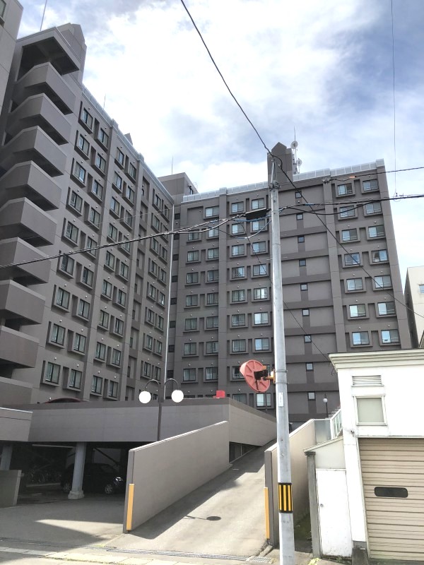 旭川市5条通15丁目764番地 ロジェウインズ608号室